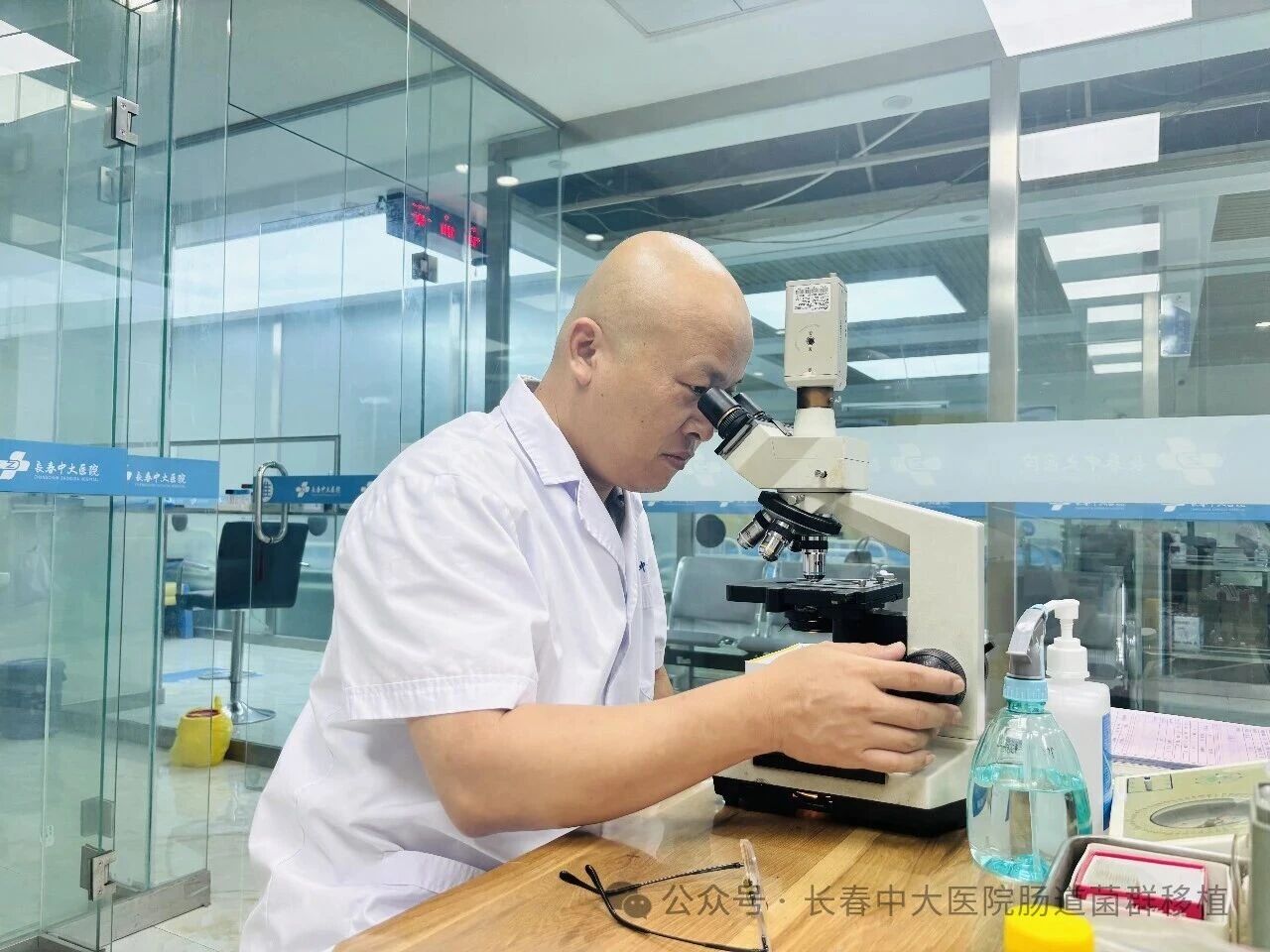 铜陵市|高朋磊医师：左手男科临床，右手肠道菌群移植深入研究